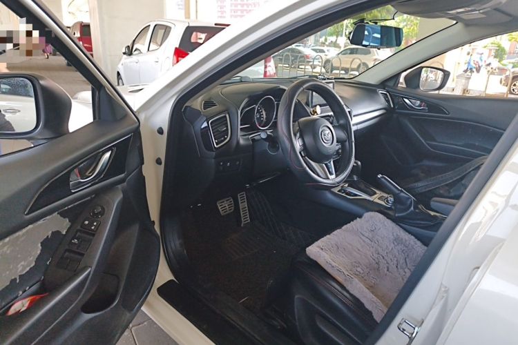 Used Mazda 3 Axela 2016 Sedan 1.5L Automatic Luxury Model Driver Seat