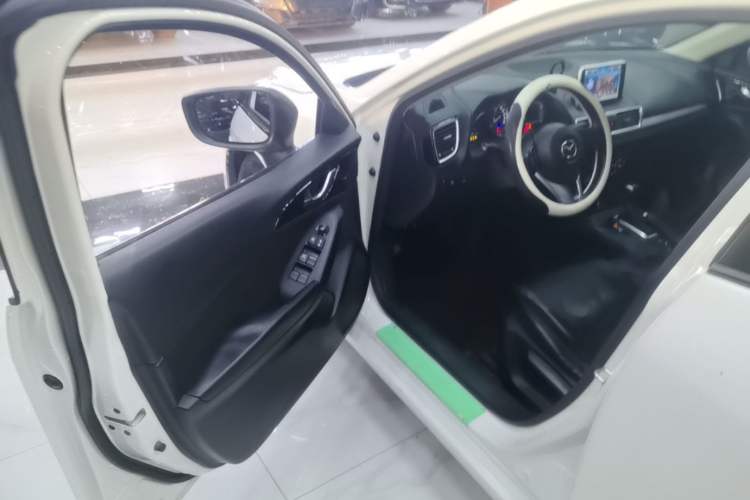 Used Mazda 3 Axela 2016 Sedan 1.5L Automatic Comfort Model Driver Seat