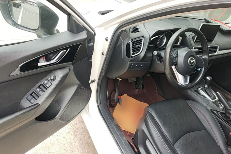 Used Mazda 3 Axela 2016 Sedan 1.5L Automatic Comfort Model Driver Seat