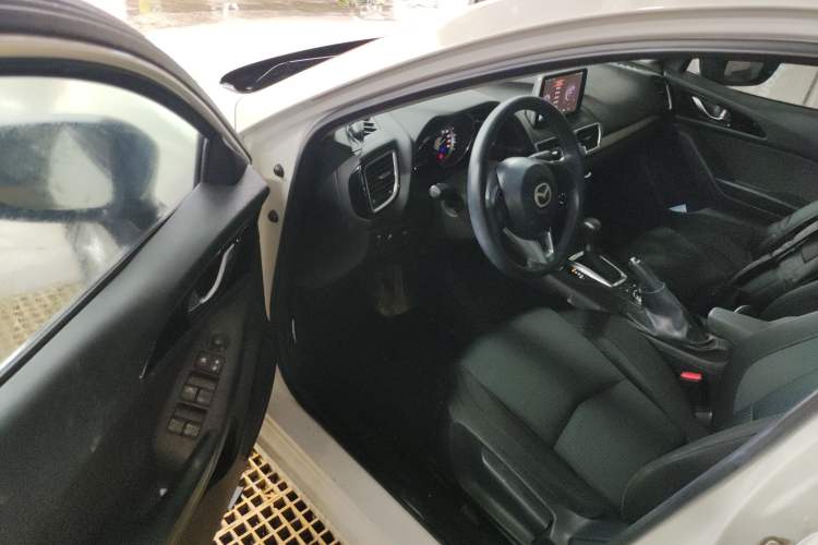 Used Mazda 3 Axela 2016 Sedan 1.5L Automatic Comfort Model Driver Seat