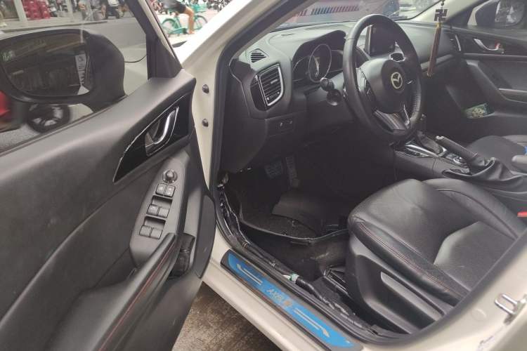 Used Mazda 3 Axela 2016 Sedan 2.0L Automatic Flagship Model Driver Seat