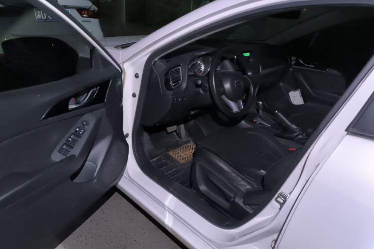 Used Mazda 3 Axela 2016 Sedan 1.5L Automatic Comfort Model Driver Seat