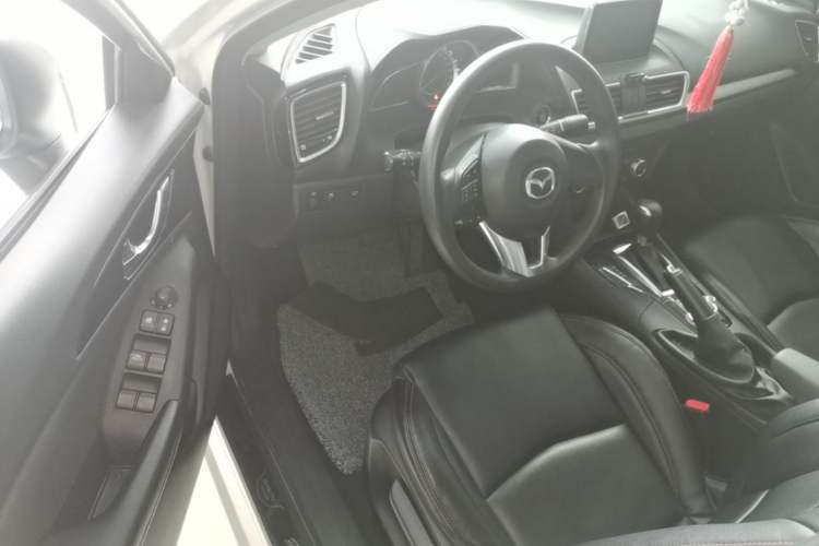 Used Mazda 3 Axela 2016 Sedan 1.5L Automatic Luxury Model Driver Seat
