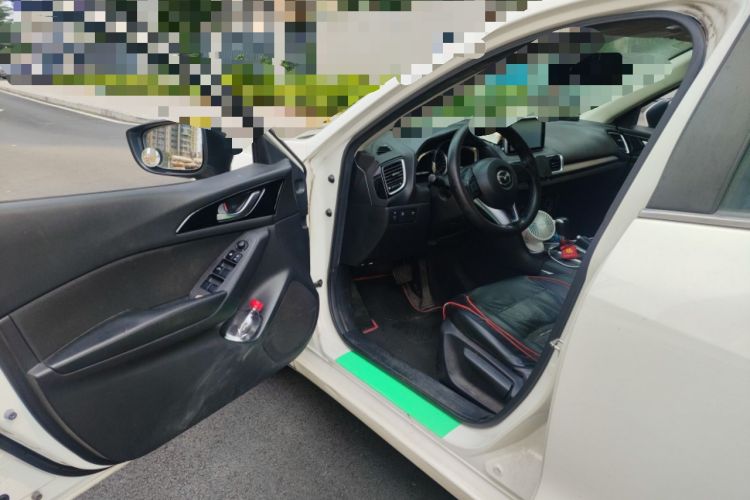 Used Mazda 3 Axela 2016 Sedan 1.5L Automatic Comfort Model Driver Seat