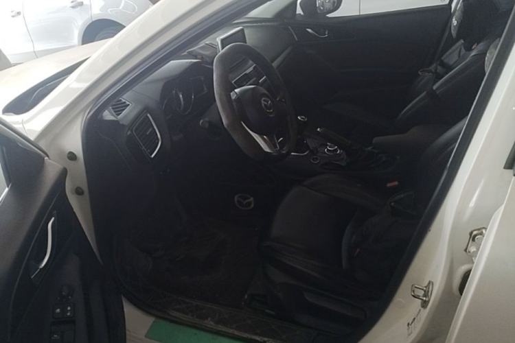 Used Mazda 3 Axela 2016 Hatchback 1.5L Manual Comfort Model Driver Seat