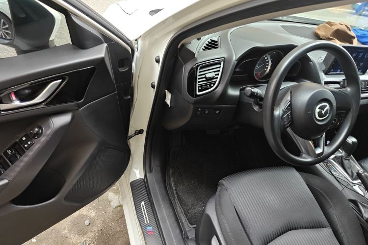 Used Mazda 3 Axela 2016 Sedan 1.5L Automatic Comfort Model Driver Seat
