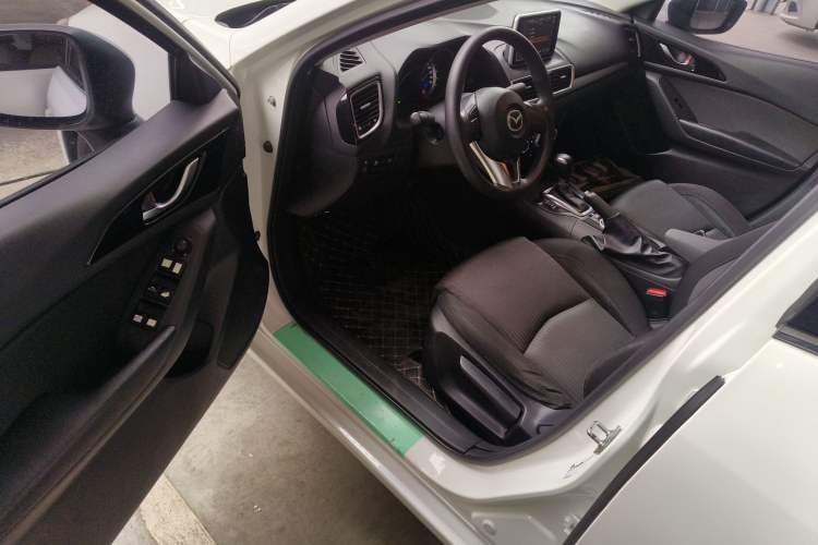 Used Mazda 3 Axela 2016 Sedan 1.5L Automatic Comfort Model Driver Seat