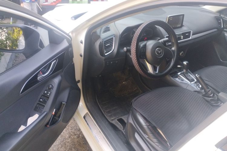 Used Mazda 3 Axela 2016 Sedan 1.5L Automatic Luxury Model Driver Seat