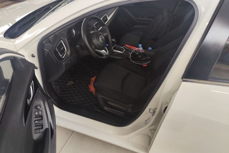 Used Mazda 3 Axela 2016 Sedan 1.5L Automatic Comfort Model Driver Seat