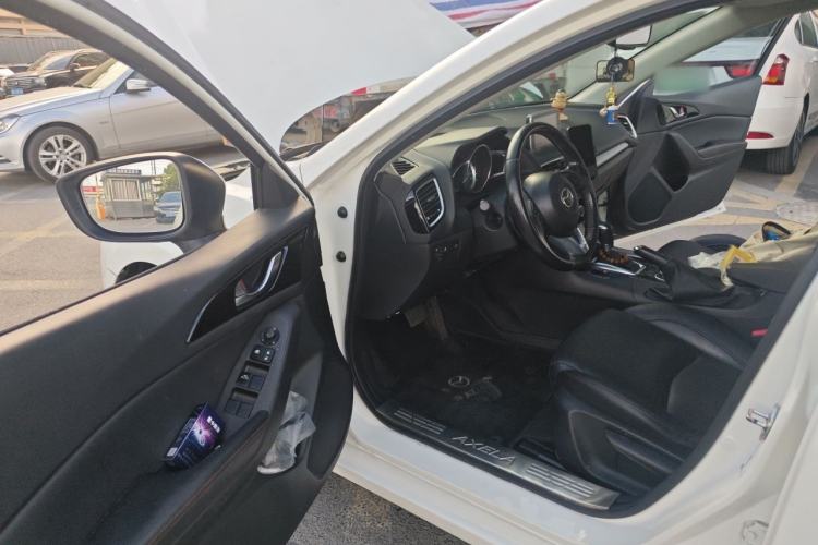 Used Mazda 3 Axela 2016 Sedan 2.0L Automatic Sport Model Driver Seat