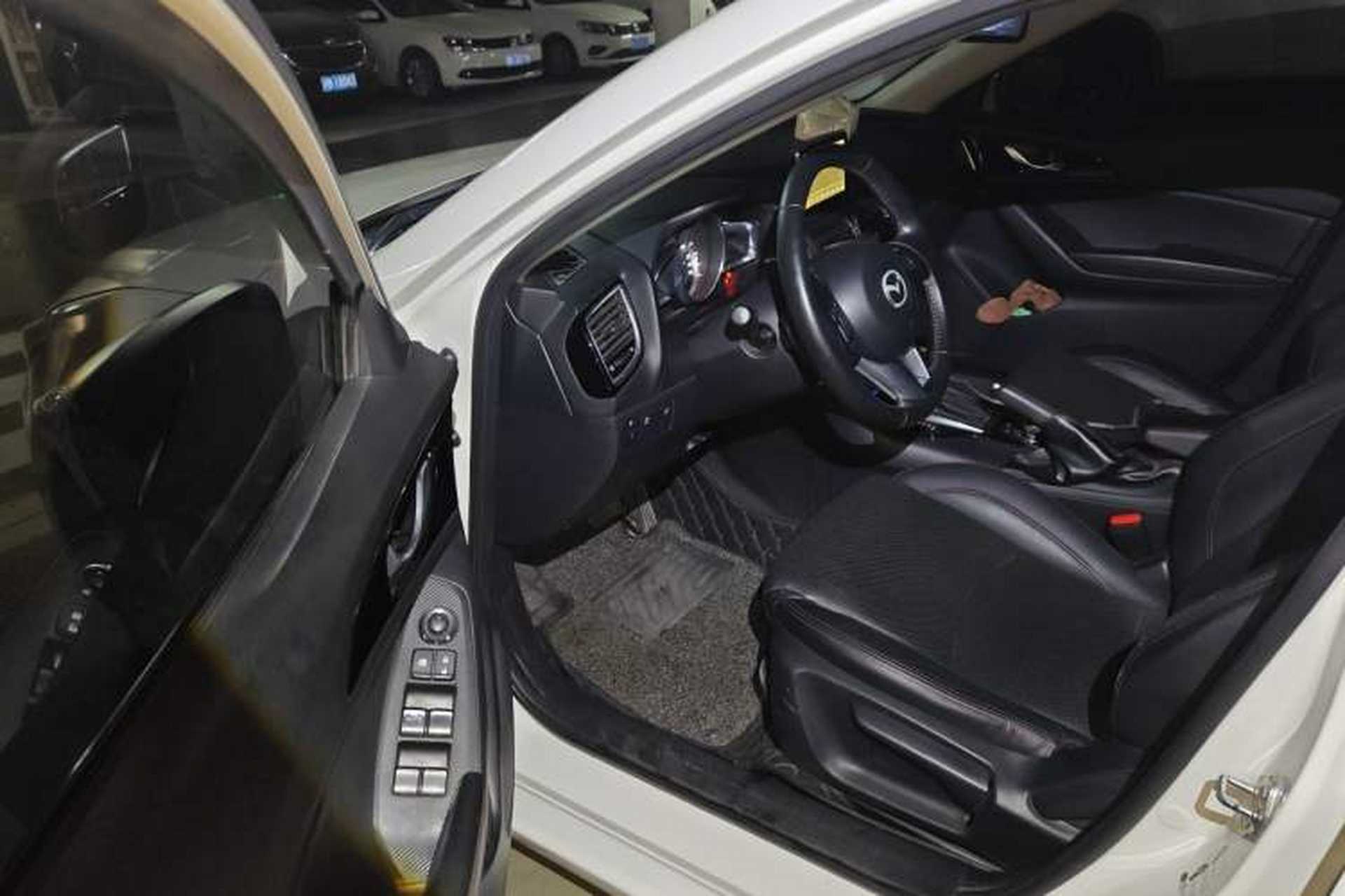 Used Mazda 3 Axela 2016 Sedan 2.0L Automatic Sport Model Driver Seat