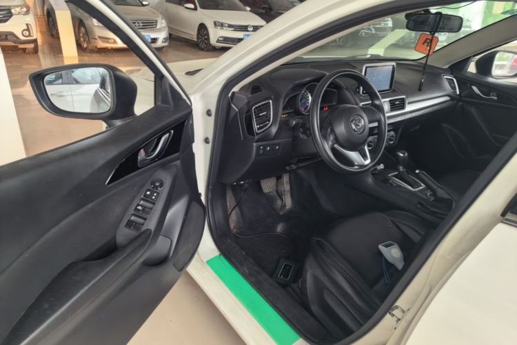 Used Mazda 3 Axela 2016 Sedan 1.5L Automatic Comfort Model Driver Seat