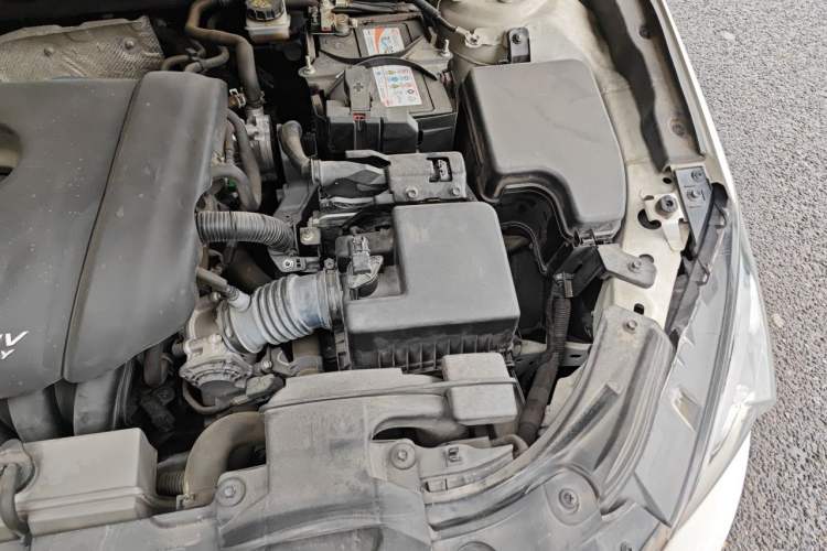 Used Mazda 3 Axela 2016 Sedan 1.5L Automatic Comfort Model Engine Bay Left