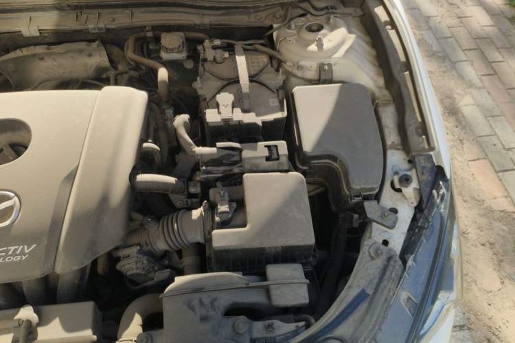 Used Mazda 3 Axela 2016 Sedan 1.5L Automatic Luxury Model Engine Bay Left