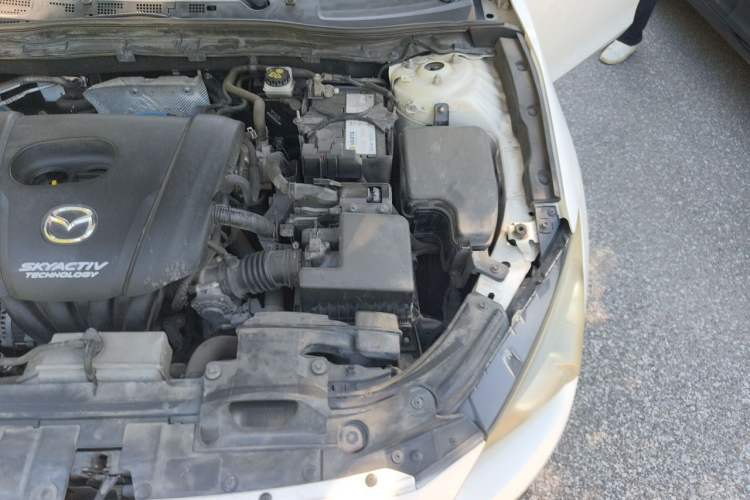 Used Mazda 3 Axela 2016 Sedan 1.5L Automatic Luxury Model Engine Bay Left