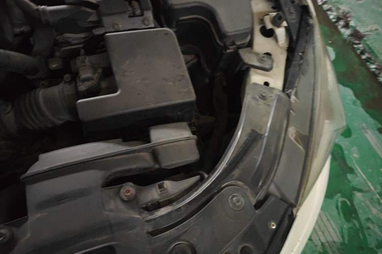Used Mazda 3 Axela 2016 Sedan 1.5L Automatic Comfort Model Engine Bay Left