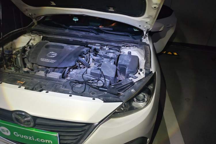 Used Mazda 3 Axela 2016 Sedan 1.5L Automatic Comfort Model Engine Bay Left