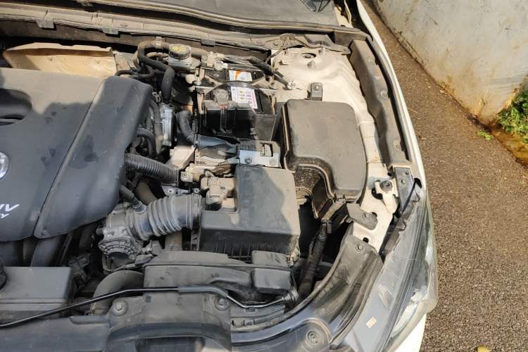 Used Mazda 3 Axela 2016 Sedan 1.5L Automatic Comfort Model Engine Bay Left