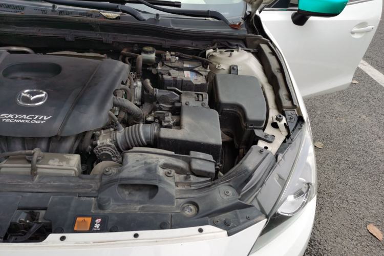 Used Mazda 3 Axela 2016 Sedan 1.5L Manual Comfort Model Engine Bay Left