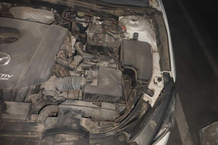 Used Mazda 3 Axela 2016 Hatchback 1.5L Automatic Comfort Model Engine Bay Left
