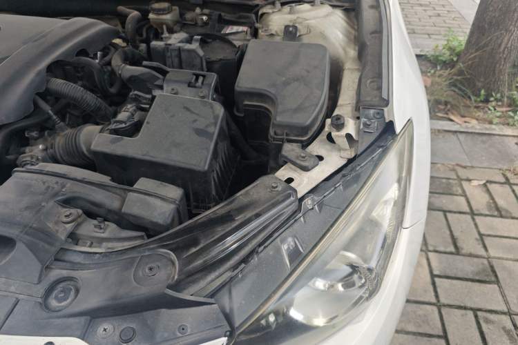 Used Mazda 3 Axela 2016 Sedan 1.5L Automatic Comfort Model Engine Bay Left