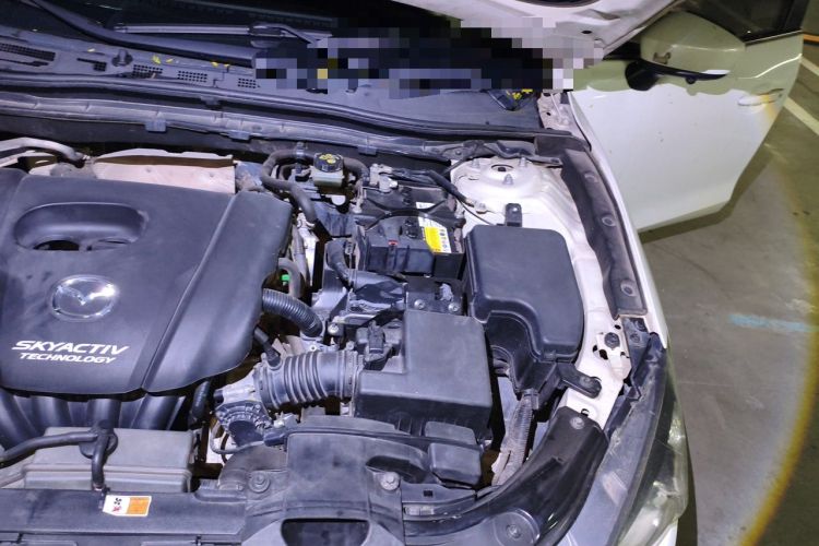 Used Mazda 3 Axela 2016 Sedan 1.5L Automatic Luxury Model Engine Bay Left