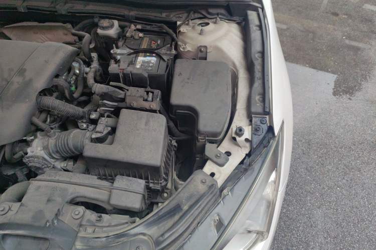 Used Mazda 3 Axela 2016 Sedan 1.5L Automatic Comfort Model Engine Bay Left