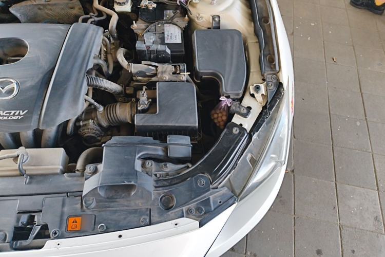 Used Mazda 3 Axela 2016 Sedan 1.5L Automatic Luxury Model Engine Bay Left