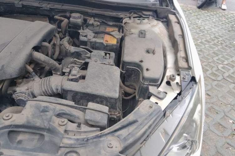 Used Mazda 3 Axela 2016 Sedan 1.5L Automatic Comfort Model Engine Bay Left