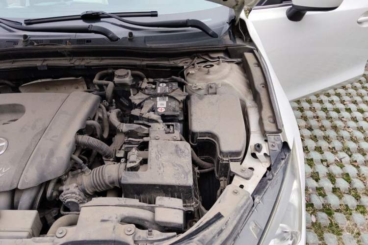 Used Mazda 3 Axela 2016 Sedan 1.5L Automatic Comfort Model Engine Bay Left