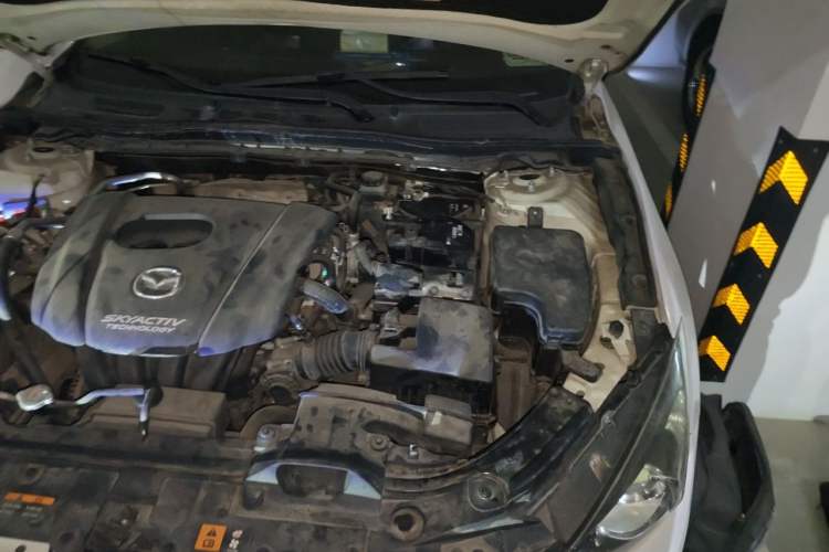 Used Mazda 3 Axela 2016 Sedan 1.5L Automatic Comfort Model Engine Bay Left