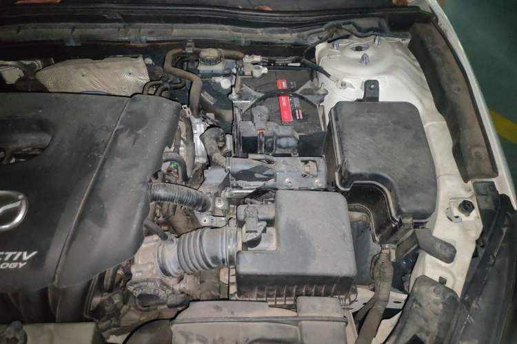 Used Mazda 3 Axela 2016 Sedan 1.5L Automatic Luxury Model Engine Bay Left