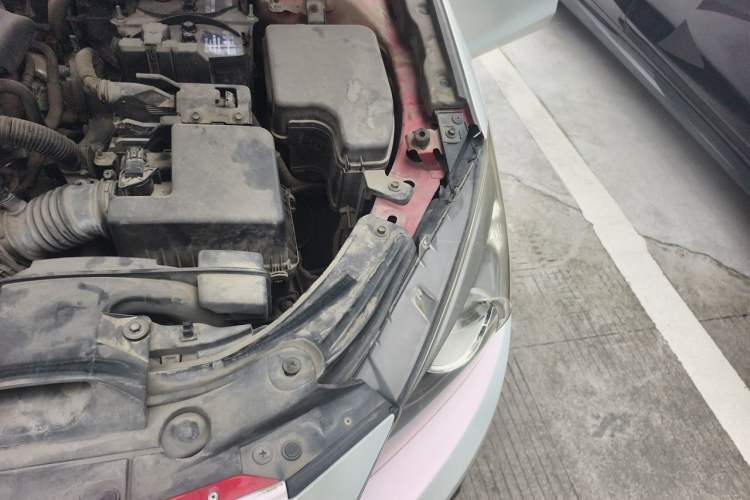 Used Mazda 3 Axela 2016 Sedan 1.5L Automatic Comfort Model Engine Bay Left