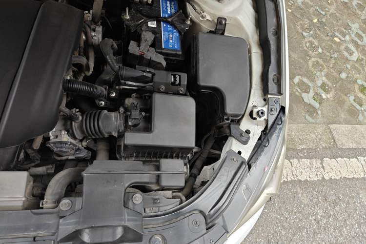 Used Mazda 3 Axela 2016 Sedan 1.5L Automatic Comfort Model Engine Bay Left