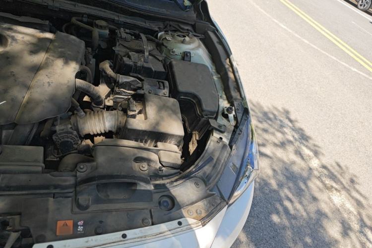 Used Mazda 3 Axela 2016 Sedan 1.5L Manual Comfort Model Engine Bay Left