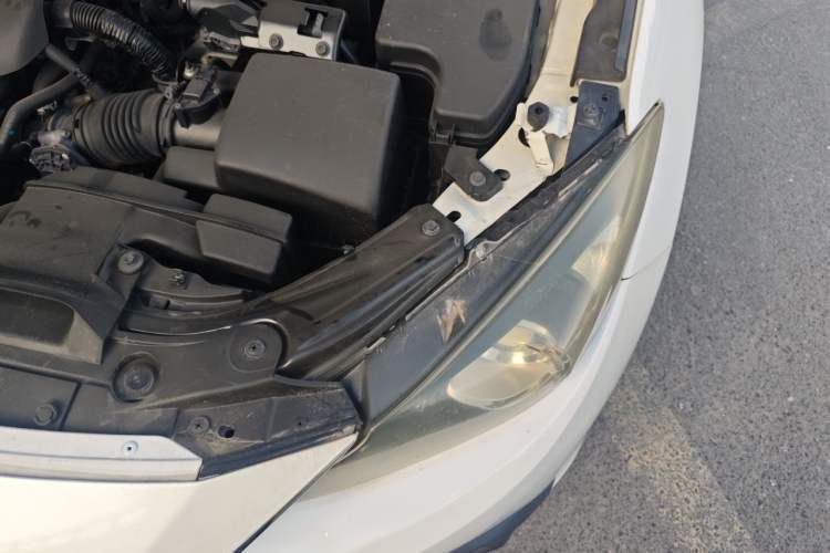 Used Mazda 3 Axela 2016 Sedan 2.0L Automatic Sport Model Engine Bay Left