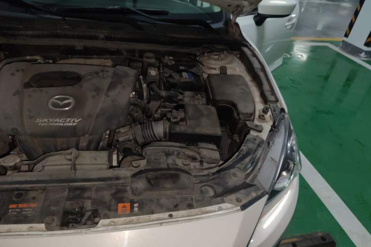 Used Mazda 3 Axela 2016 Sedan 1.5L Automatic Luxury Model Engine Bay Left