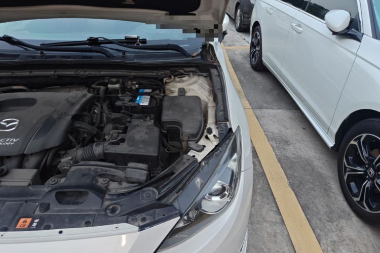 Used Mazda 3 Axela 2016 Sedan 1.5L Automatic Comfort Model Engine Bay Left