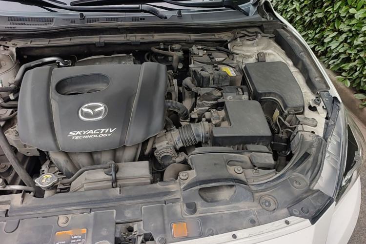 Used Mazda 3 Axela 2016 Sedan 1.5L Manual Comfort Model Engine Bay Left