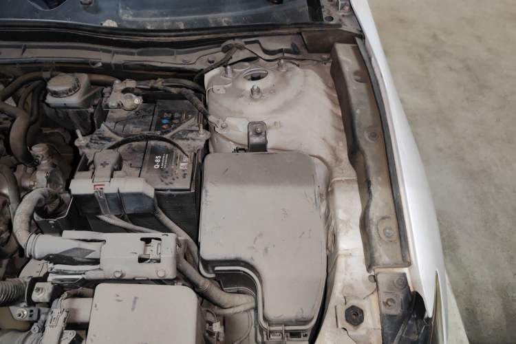 Used Mazda 3 Axela 2016 Sedan 1.5L Automatic Comfort Model Engine Bay Left