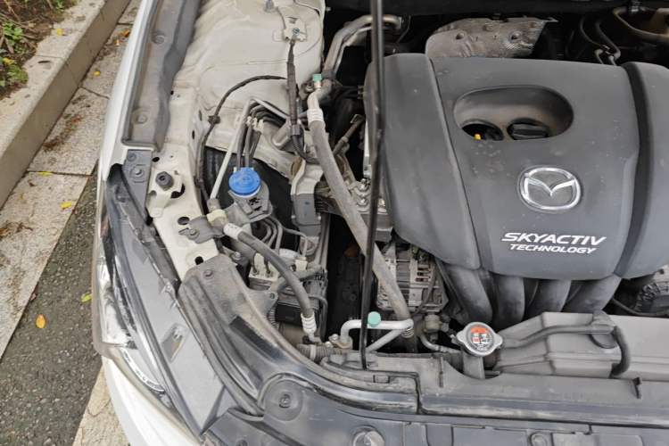 Used Mazda 3 Axela 2016 Sedan 1.5L Automatic Comfort Model Engine Bay Right