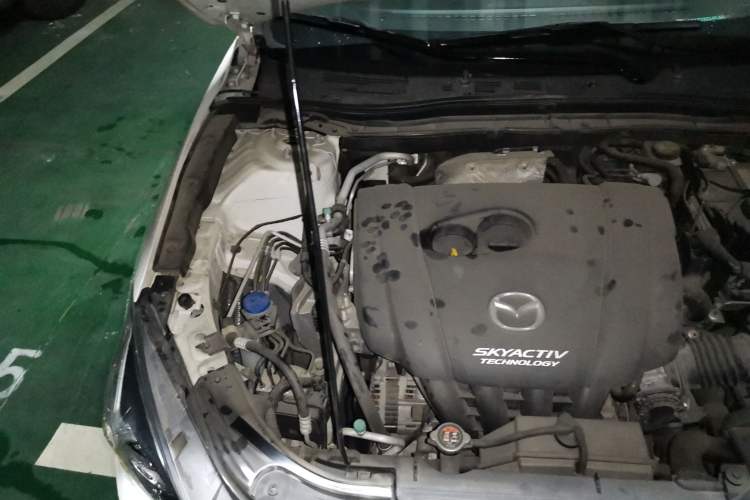 Used Mazda 3 Axela 2016 Hatchback 2.0L Automatic Flagship Model Engine Bay Right