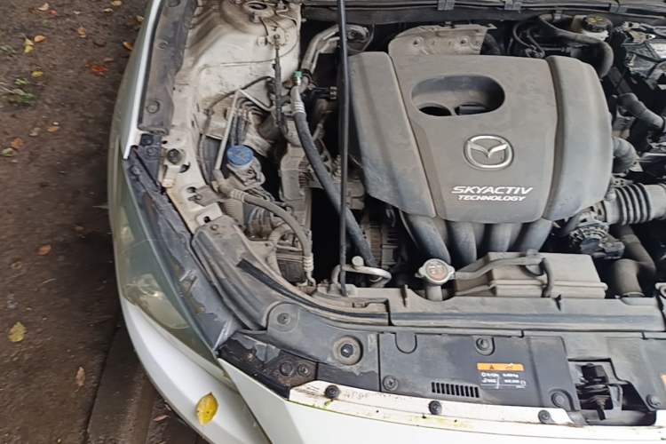 Used Mazda 3 Axela 2016 Sedan 1.5L Automatic Luxury Model Engine Bay Right