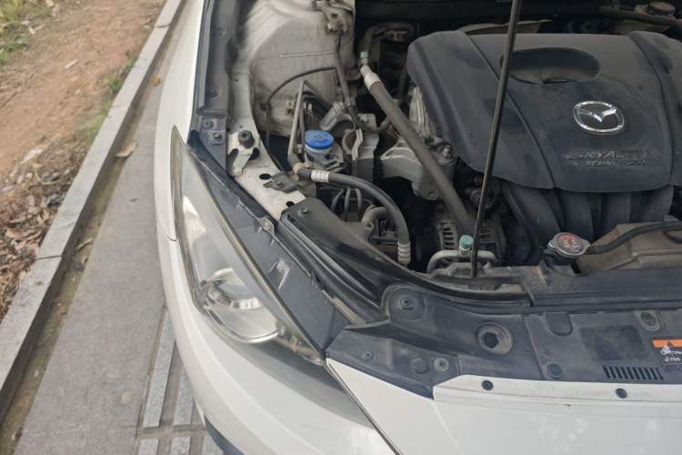 Used Mazda 3 Axela 2016 Sedan 1.5L Automatic Comfort Model Engine Bay Right