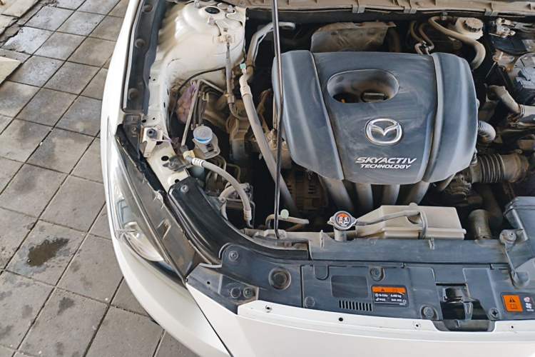 Used Mazda 3 Axela 2016 Sedan 1.5L Automatic Luxury Model Engine Bay Right