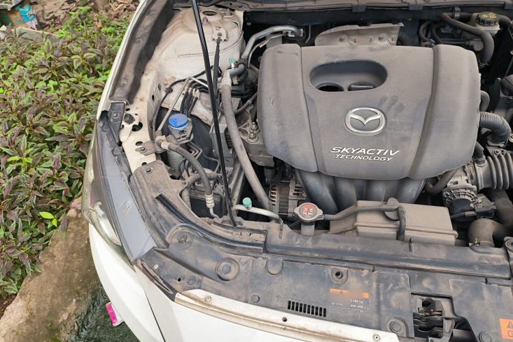 Used Mazda 3 Axela 2016 Sedan 1.5L Manual Comfort Model Engine Bay Right