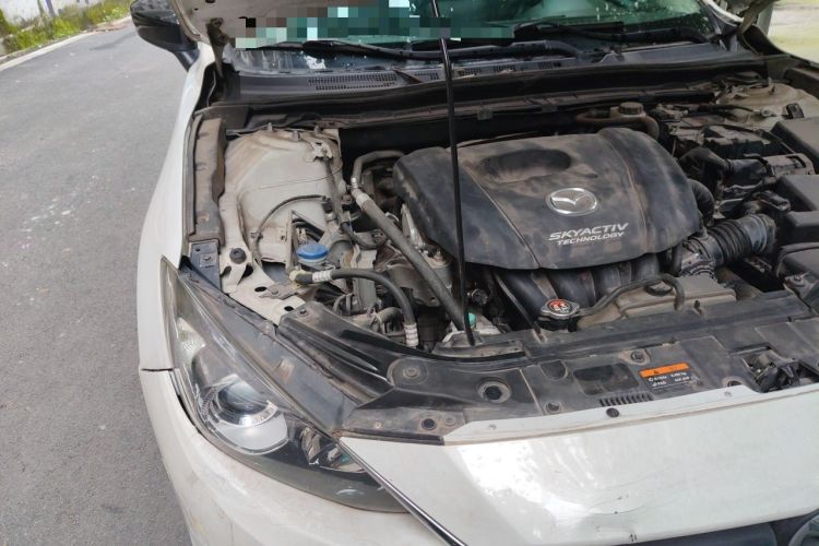 Used Mazda 3 Axela 2016 Sedan 1.5L Manual Luxury Model Engine Bay Right