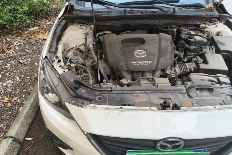 Used Mazda 3 Axela 2016 Sedan 1.5L Automatic Comfort Model Engine Bay Right