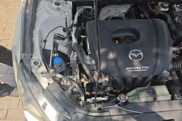 Used Mazda 3 Axela 2016 Sedan 1.5L Automatic Luxury Model Engine Bay Right