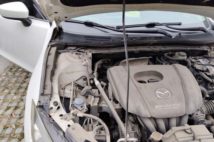 Used Mazda 3 Axela 2016 Sedan 1.5L Automatic Comfort Model Engine Bay Right